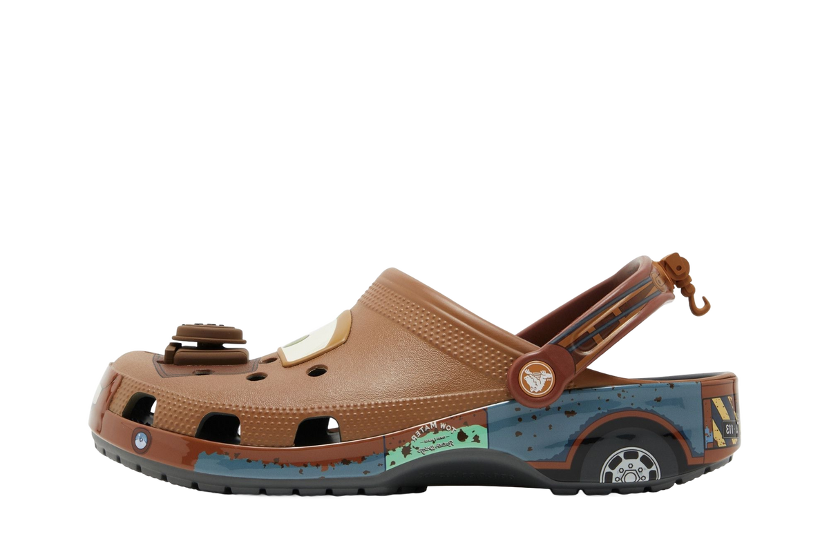 Crocs Classic Clog Mater — transparent background