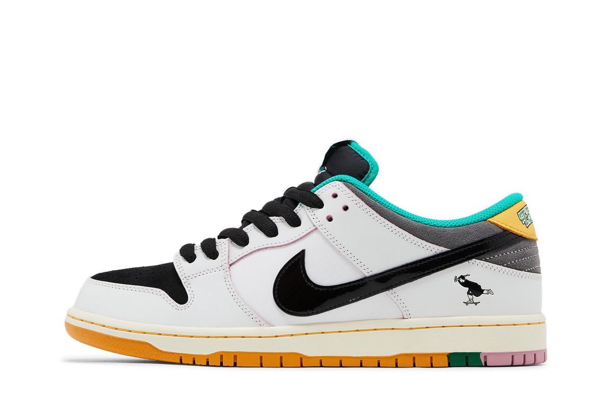 Nike SB Dunk Low CSEF