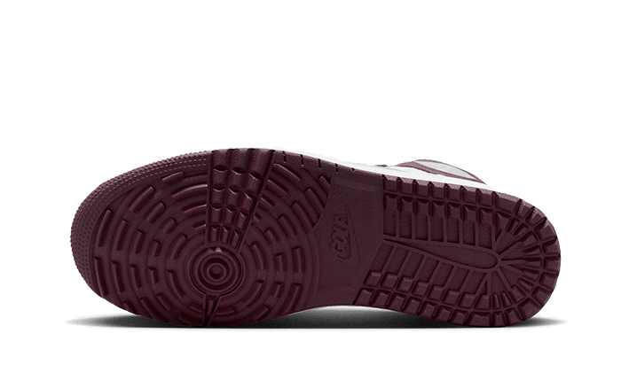 Air Jordan 1 Retro High Golf Bordeaux - NEWTREATS - SNEAKERS STORE