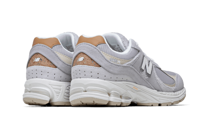 2002R Concrete Grey - NEWTREATS - SNEAKERS STORE