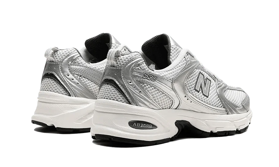 530 Grey Matter Silver Metallic - NEWTREATS - SNEAKERS STORE