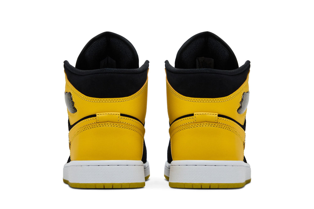 Air Jordan 1 Mid New Love (2025)