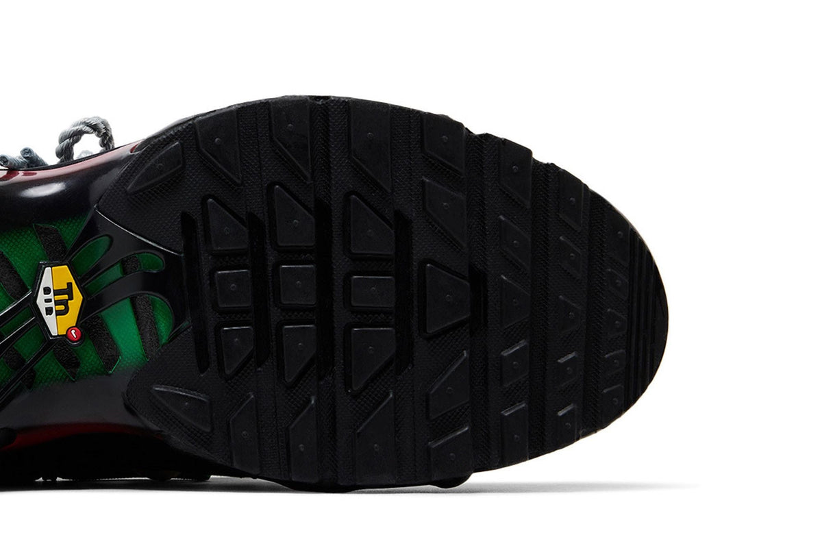 Nike Air Max Plus Homecoming Black