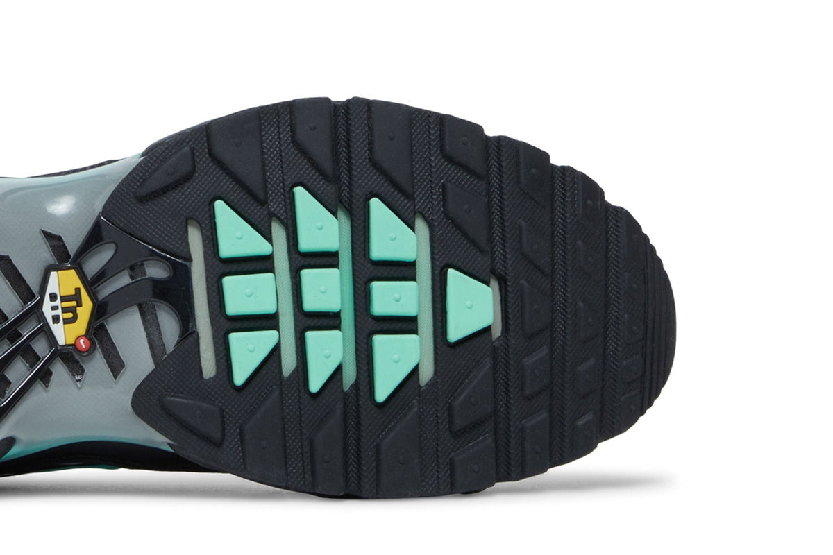 Nike Air Max Plus Spirograph