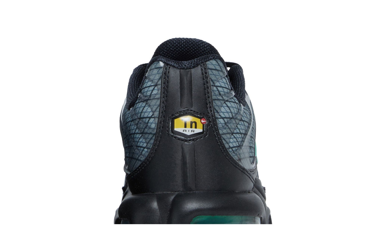 Nike Air Max Plus Spirograph