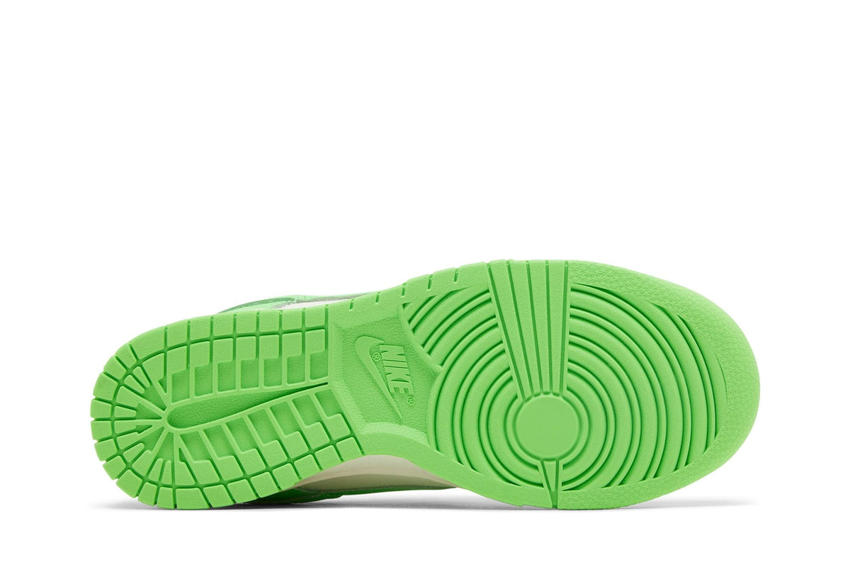 Nike Dunk Low Green Strike