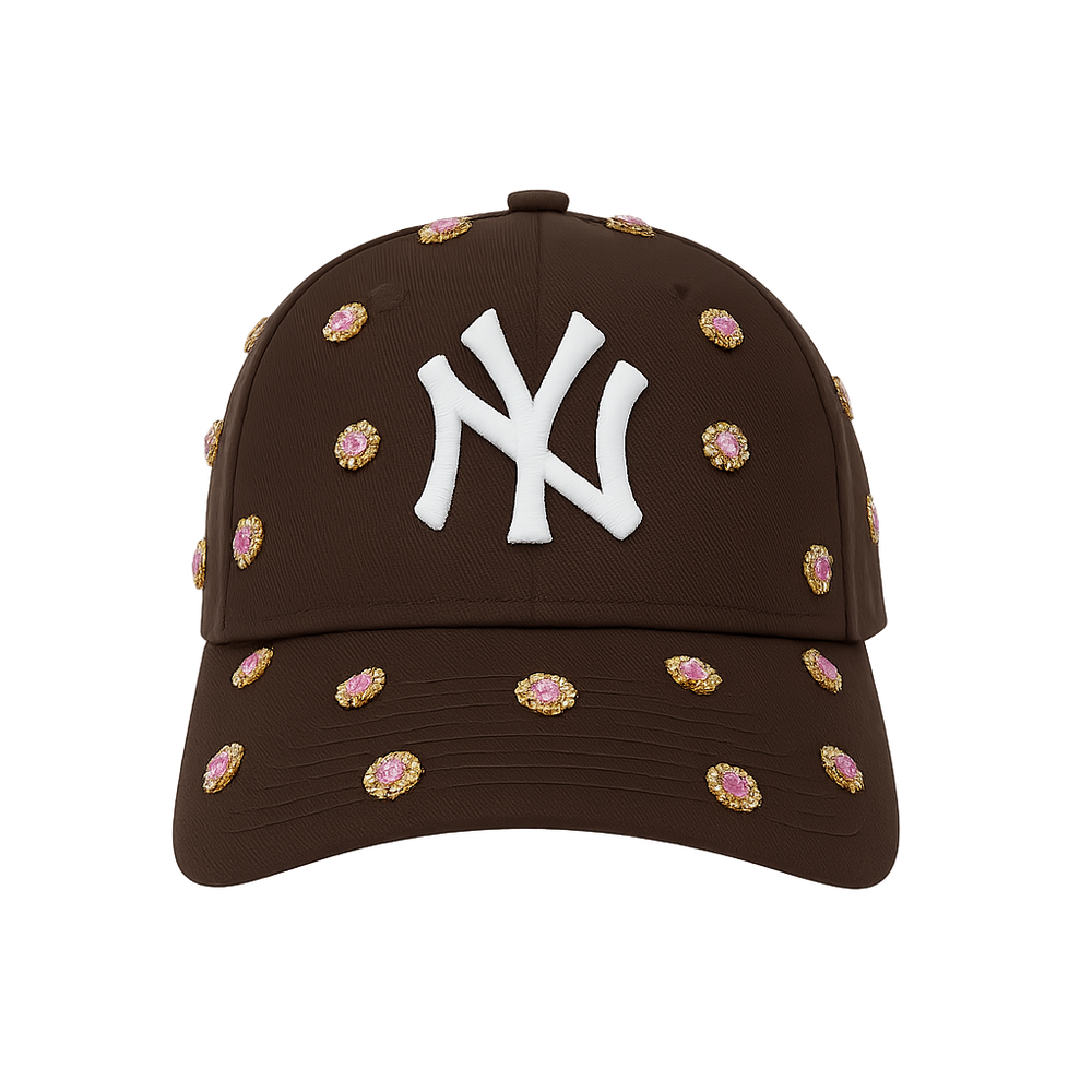 YANKEES Travis Scott