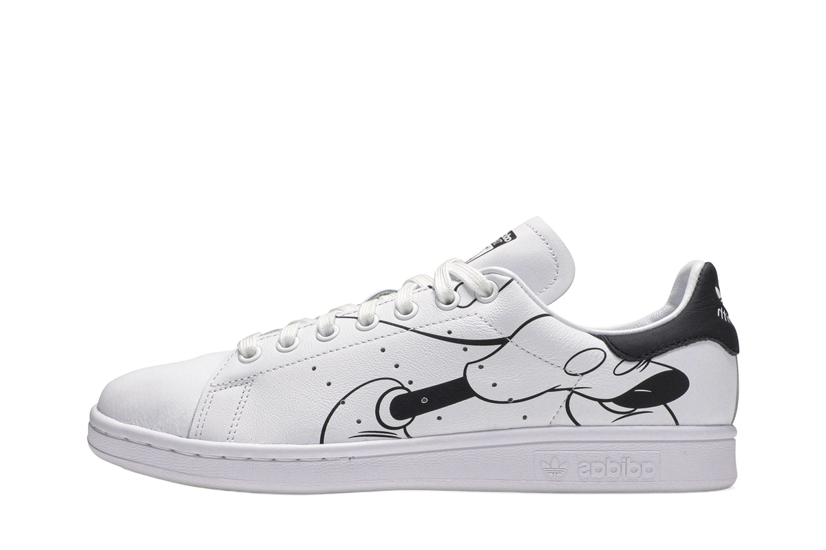 Adidas Stan Smith Mickey Mouse — transparent background