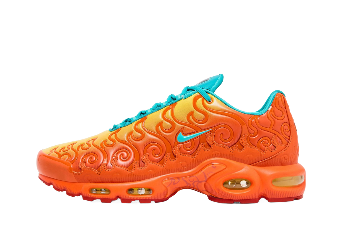 nike air max plus one piece mera mera — transparent background