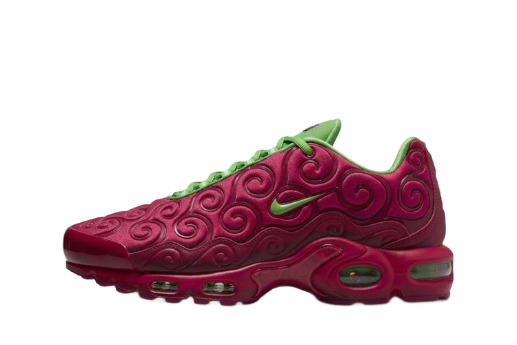 nike air max plus one piece ope ope — transparent background