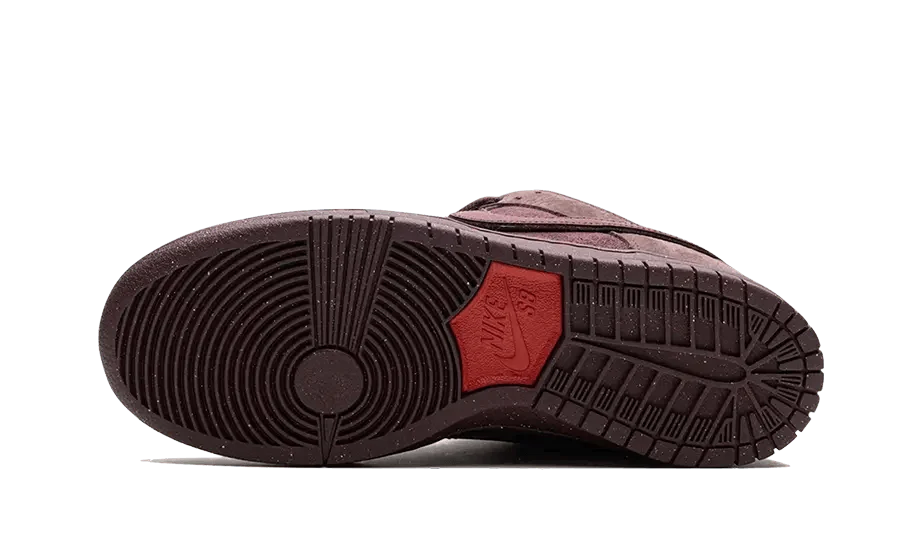SB Dunk Low City Of Love Burgundy Crush - NEWTREATS - SNEAKERS STORE