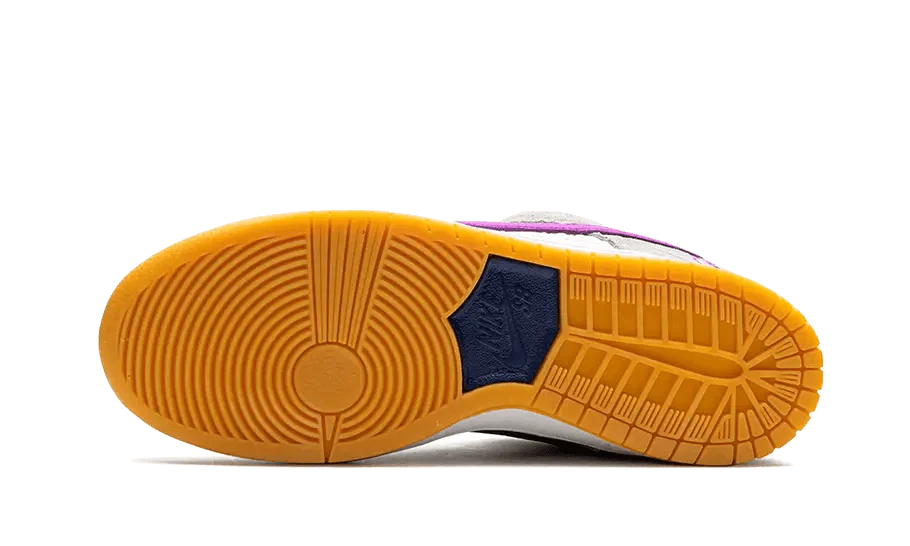 SB Dunk Low Rayssa Leal - NEWTREATS - SNEAKERS STORE