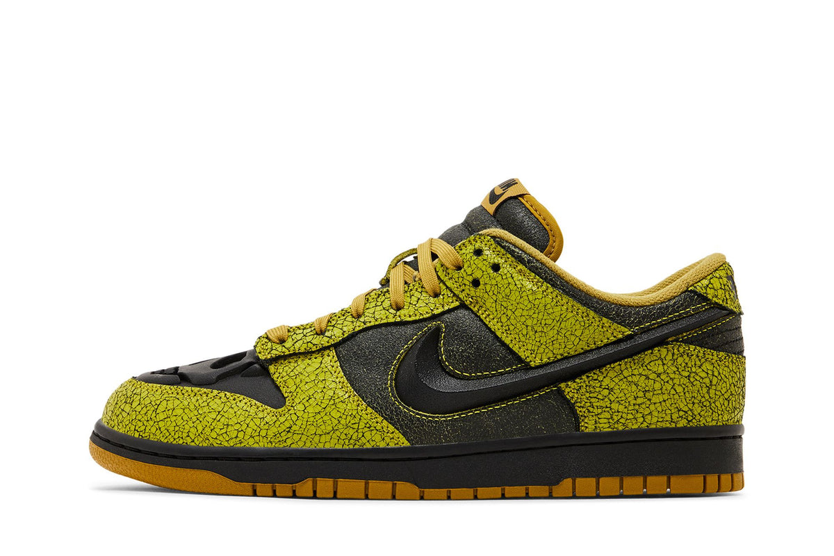 Nike Dunk Low QS Halloween Skull