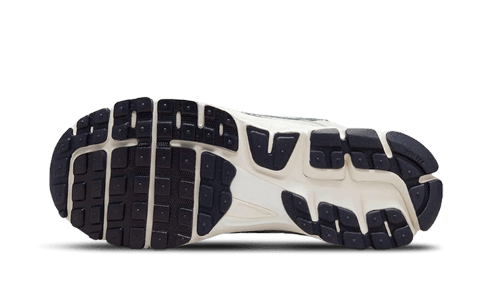 Zoom Vomero 5 Photon Dust - NEWTREATS - SNEAKERS STORE