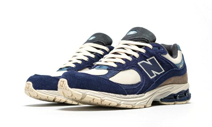 2002R Navy Cream - NEWTREATS - SNEAKERS STORE