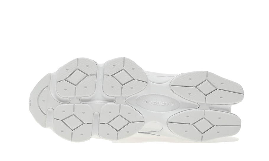 9060 Triple White - NEWTREATS - SNEAKERS STORE