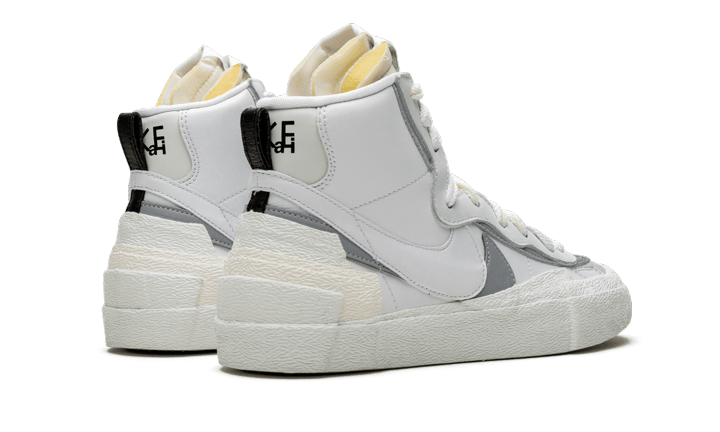 Blazer Mid Sacai White Grey - NEWTREATS - SNEAKERS STORE