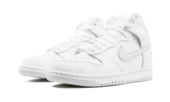 Dunk High Pure Platinum - NEWTREATS - SNEAKERS STORE