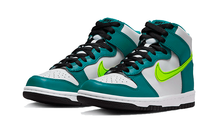 Dunk High Volt Bright Spruce - NEWTREATS - SNEAKERS STORE