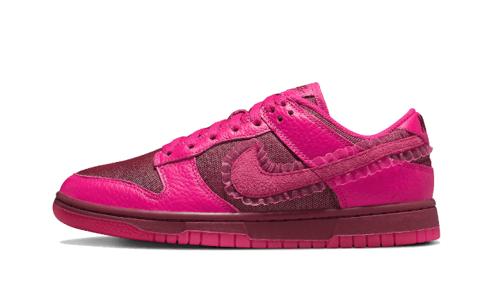 Dunk Low Valentines Day (2022) - NEWTREATS - SNEAKERS STORE