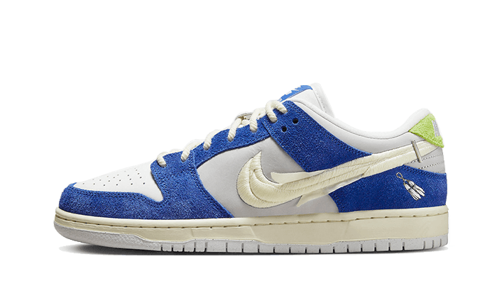 SB Dunk Low Pro QS Fly Streetwear - NEWTREATS - SNEAKERS STORE